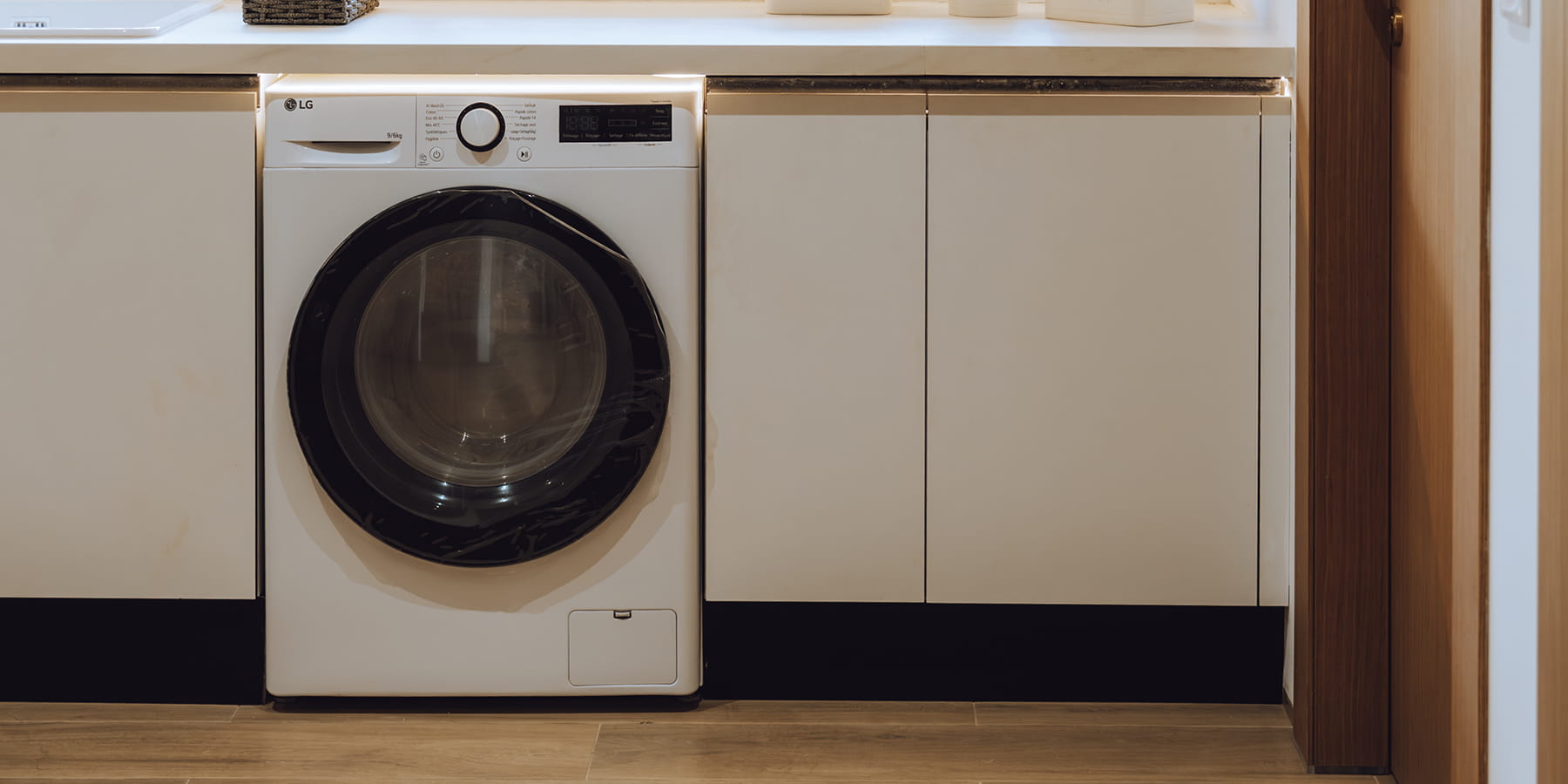 LAUNDRY 01