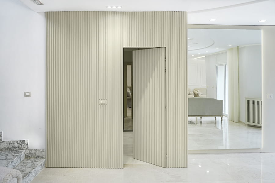 INVISIBLE DOOR
